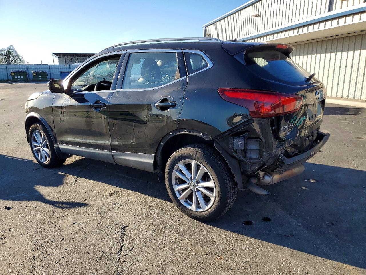 2018 NISSAN ROGUE SPORT S photo 2
