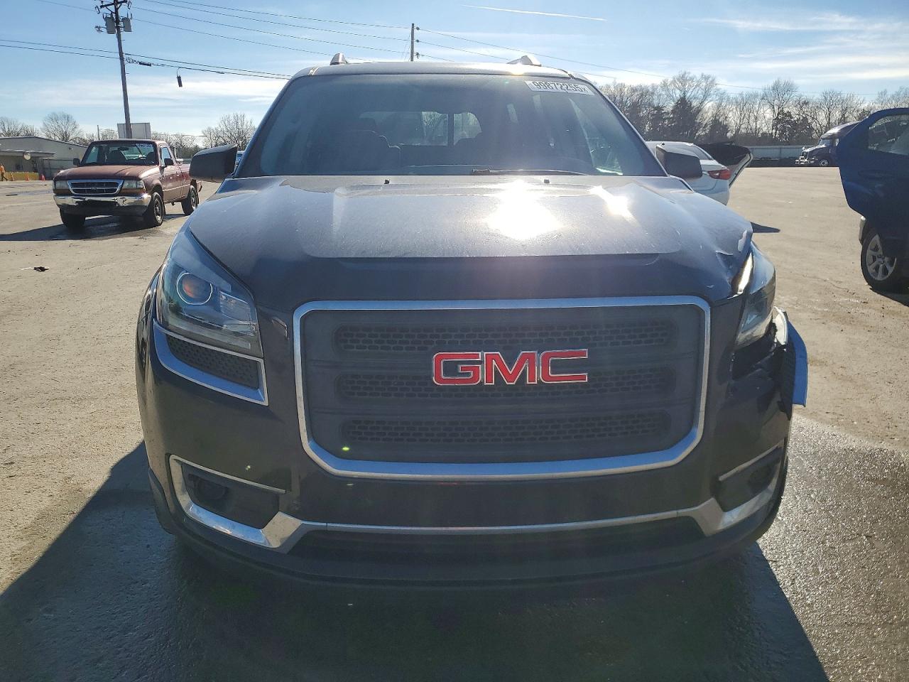 2016 GMC ACADIA SLE photo 5