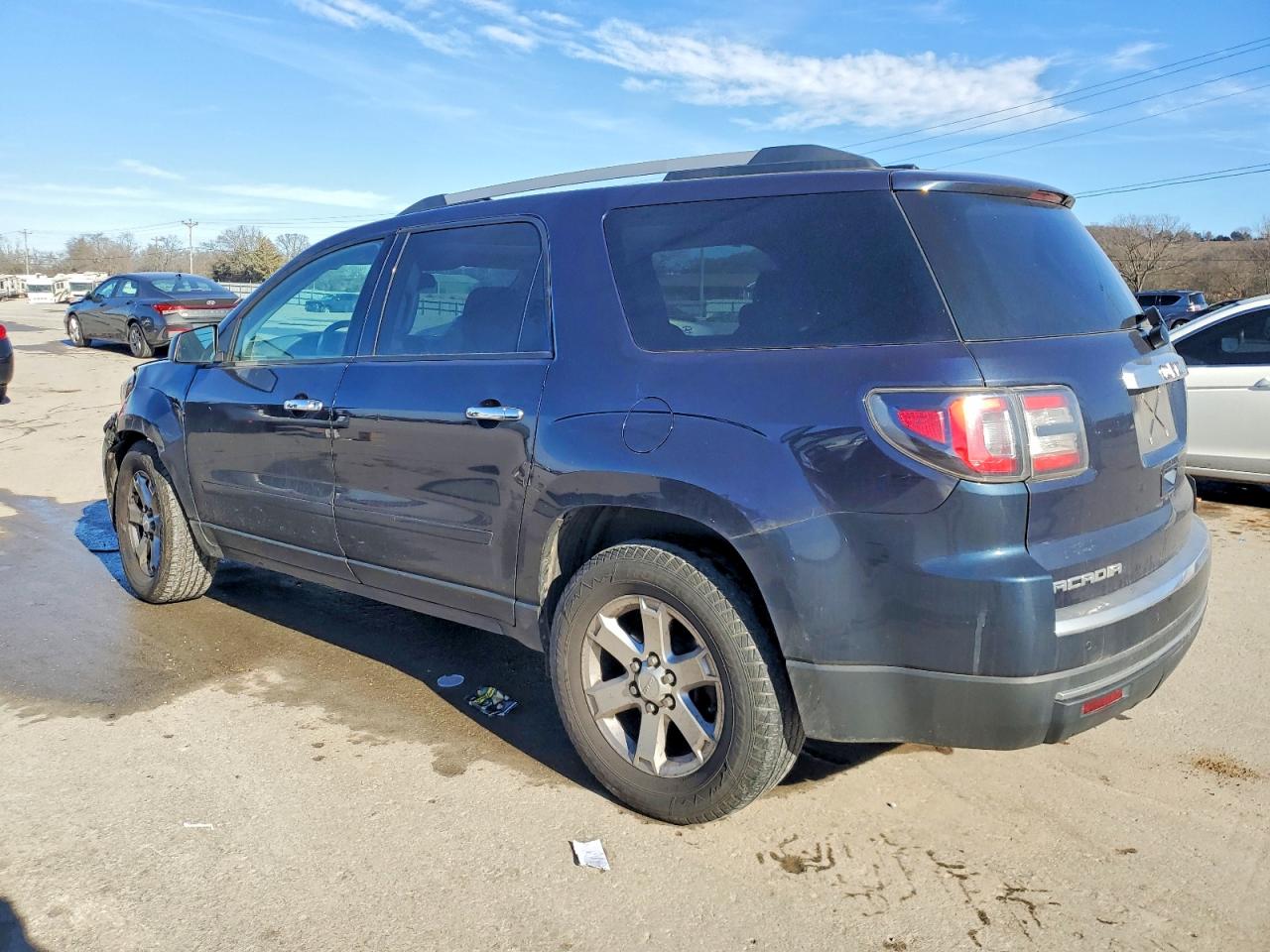 2016 GMC ACADIA SLE photo 2