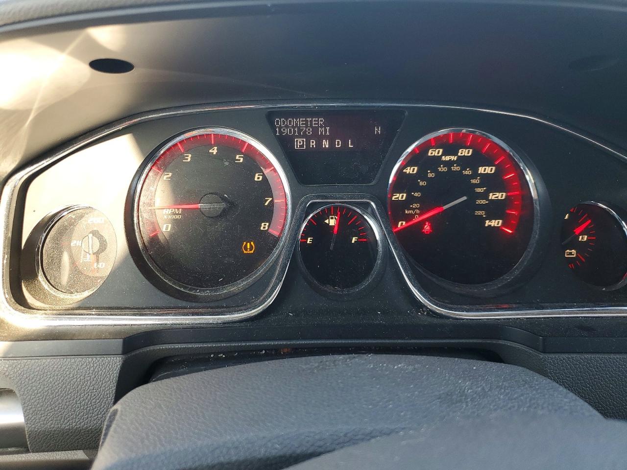 2016 GMC ACADIA SLE photo 9