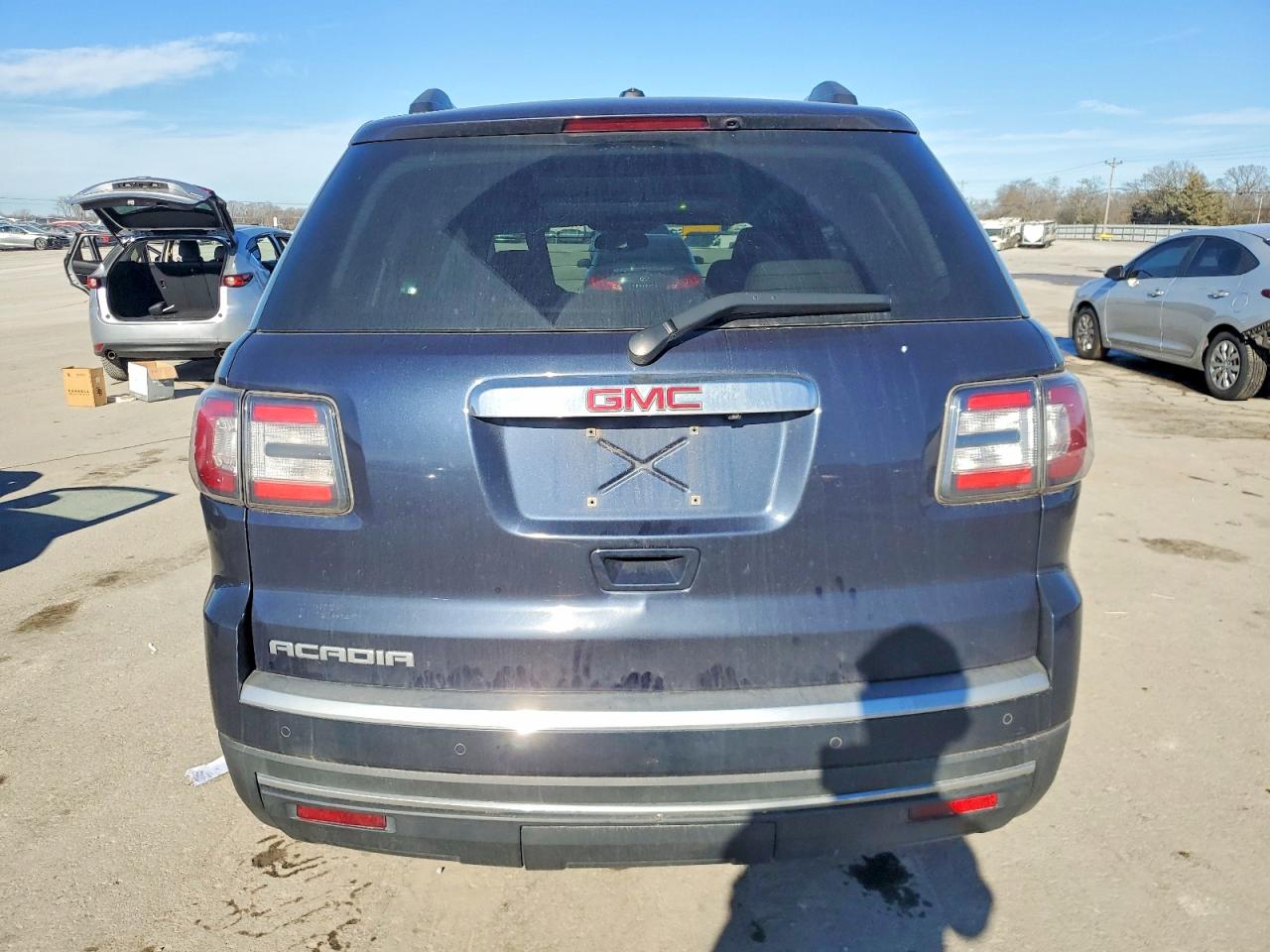 2016 GMC ACADIA SLE photo 6