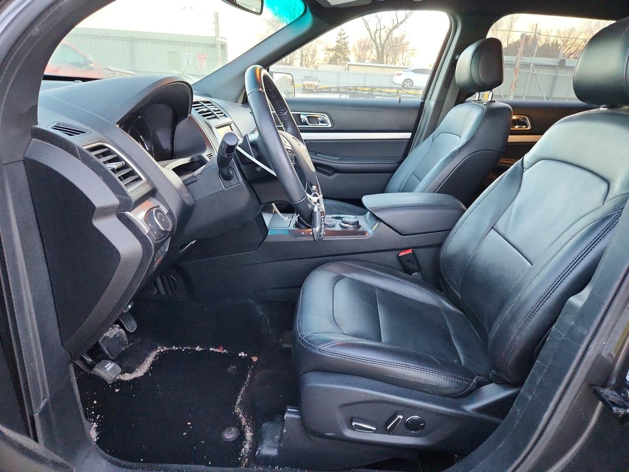 2016 FORD EXPLORER XLT photo 7