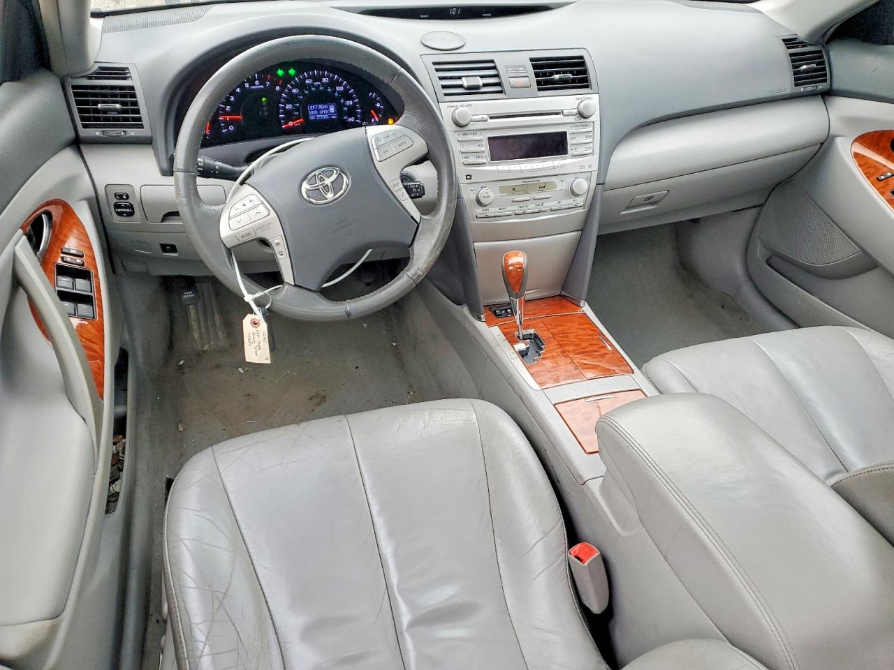 2011 TOYOTA CAMRY BASE photo 15