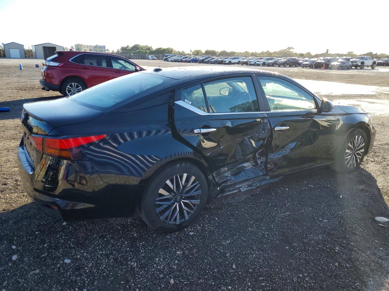 2025 NISSAN ALTIMA SV photo 3