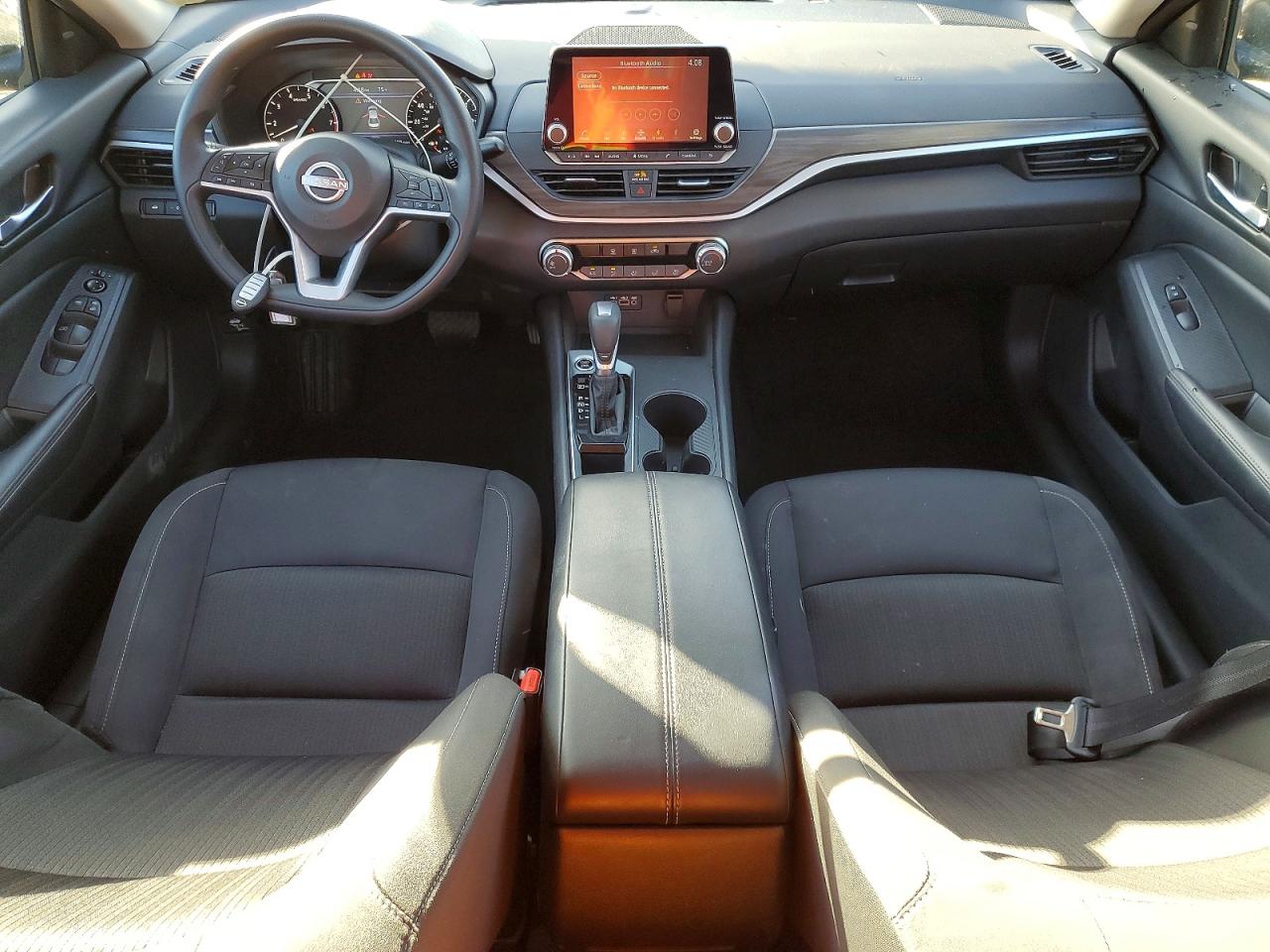 2025 NISSAN ALTIMA SV photo 8