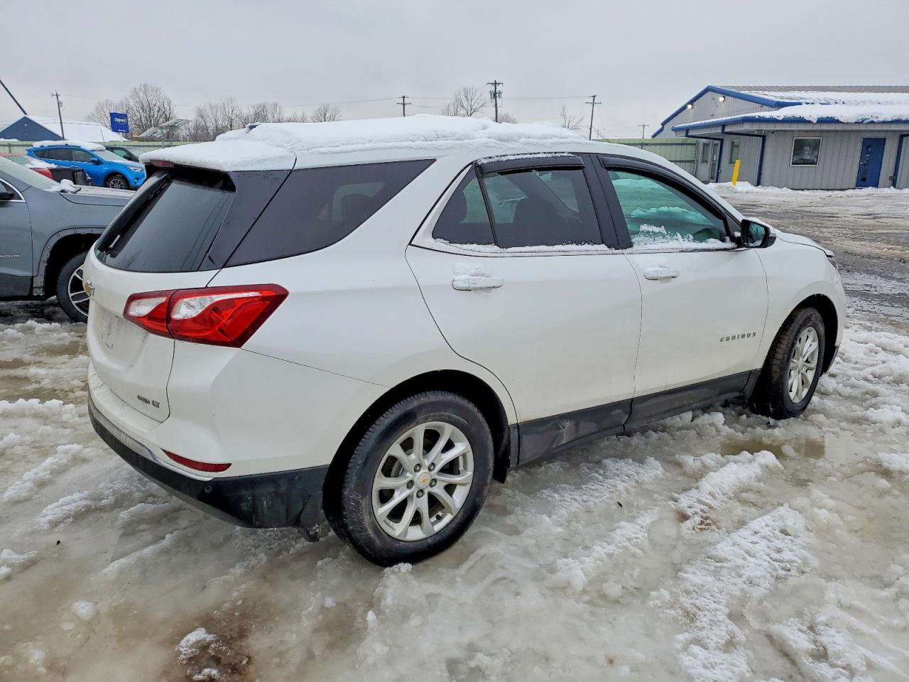2018 CHEVROLET EQUINOX LT photo 3
