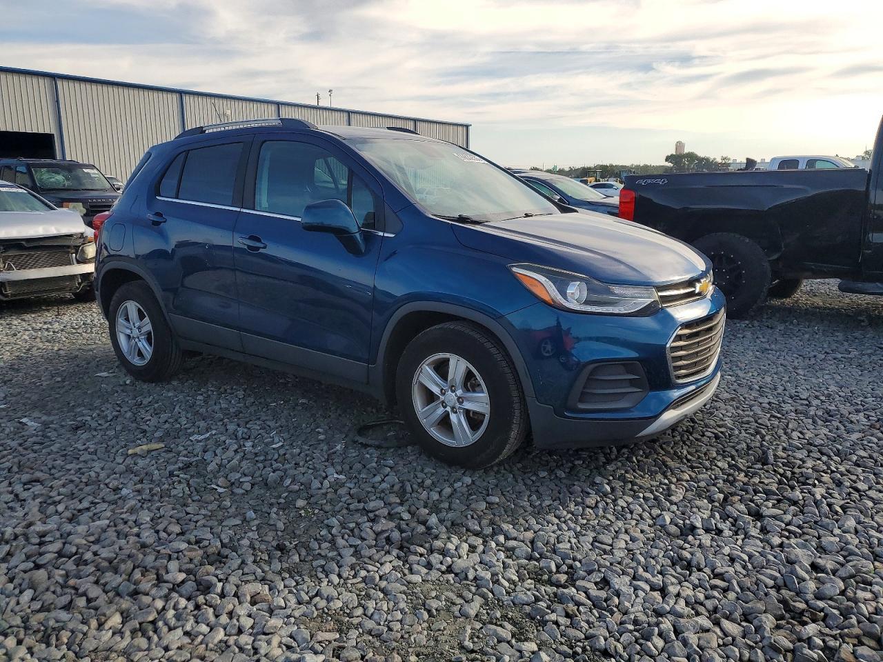 2020 CHEVROLET TRAX 1LT photo 7