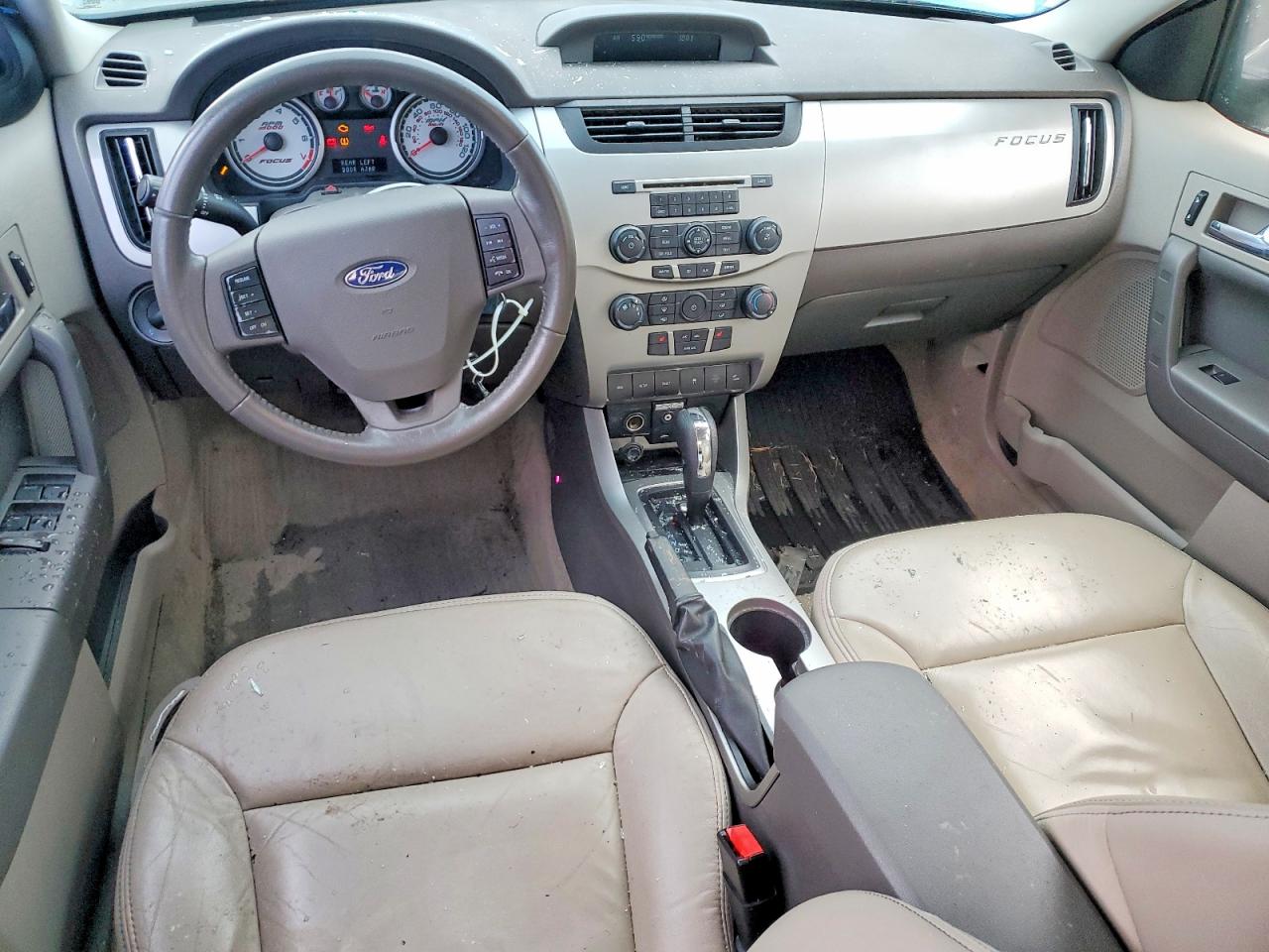 2009 FORD FOCUS SEL photo 8