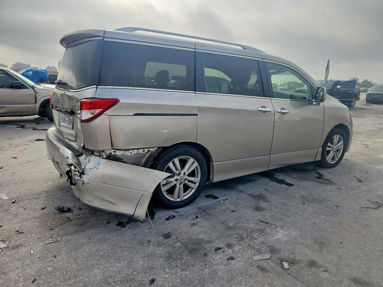 2012 NISSAN QUEST S photo 3