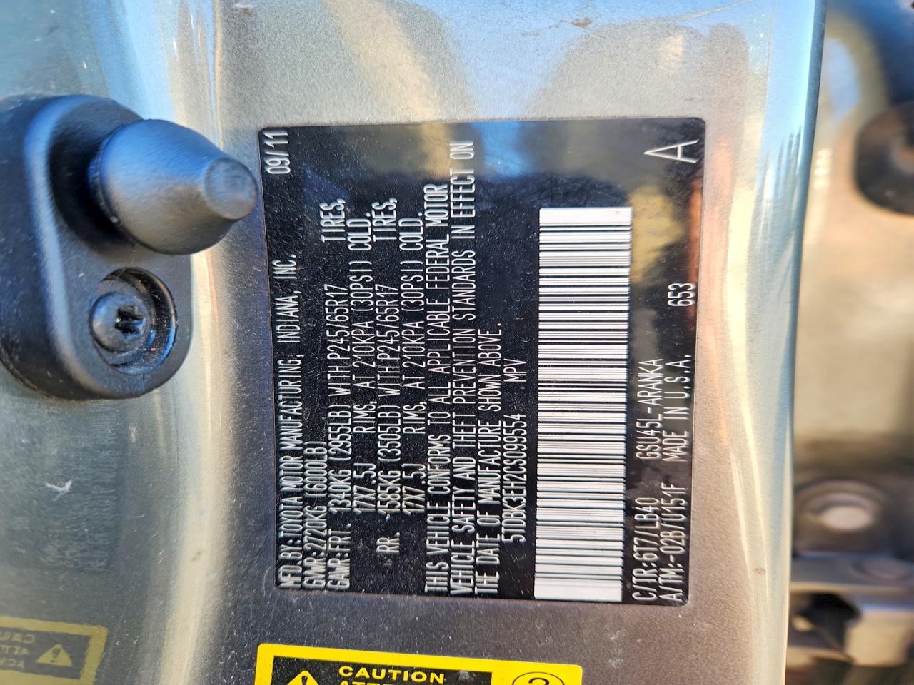 2012 TOYOTA HIGHLANDER BASE photo 12
