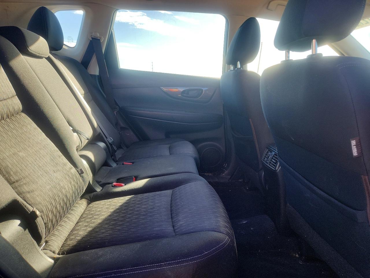 2019 NISSAN ROGUE S photo 11