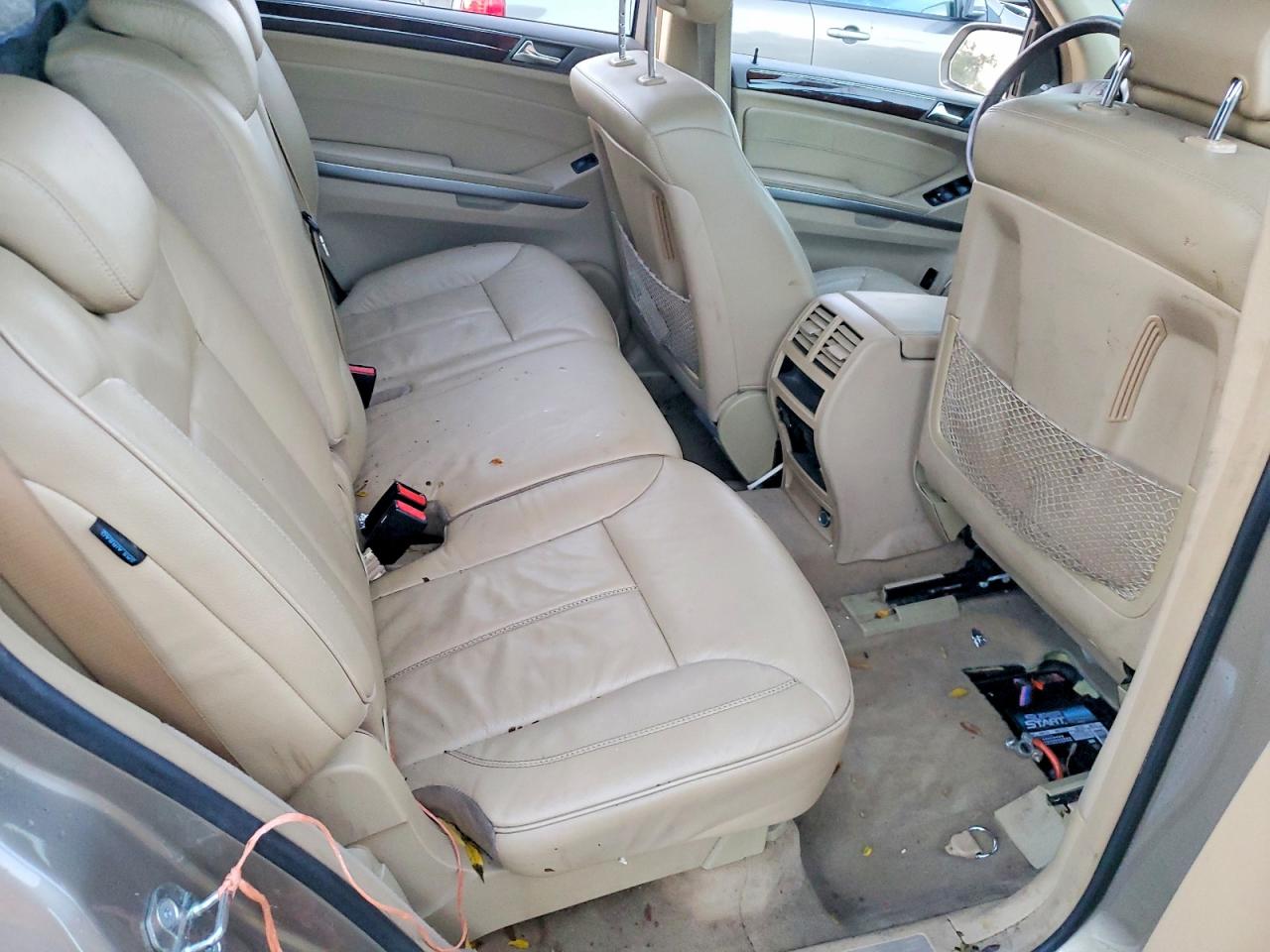 2010 MERCEDES-BENZ GL 450 4MATIC photo 11