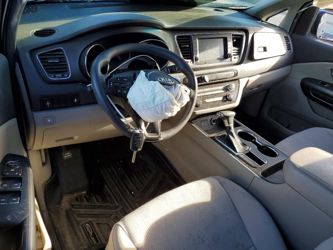 2021 KIA SEDONA LX photo 8