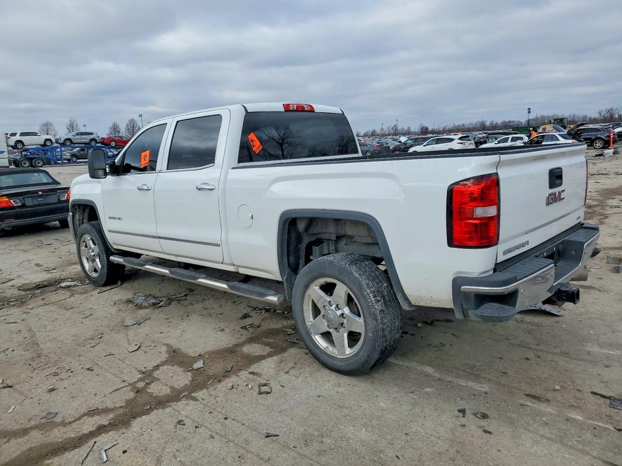 2015 GMC SIERRA K3500 SLT photo 2