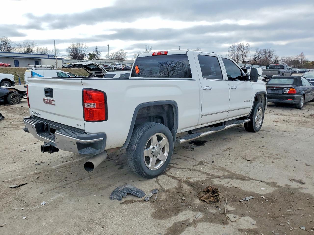 2015 GMC SIERRA K3500 SLT photo 3