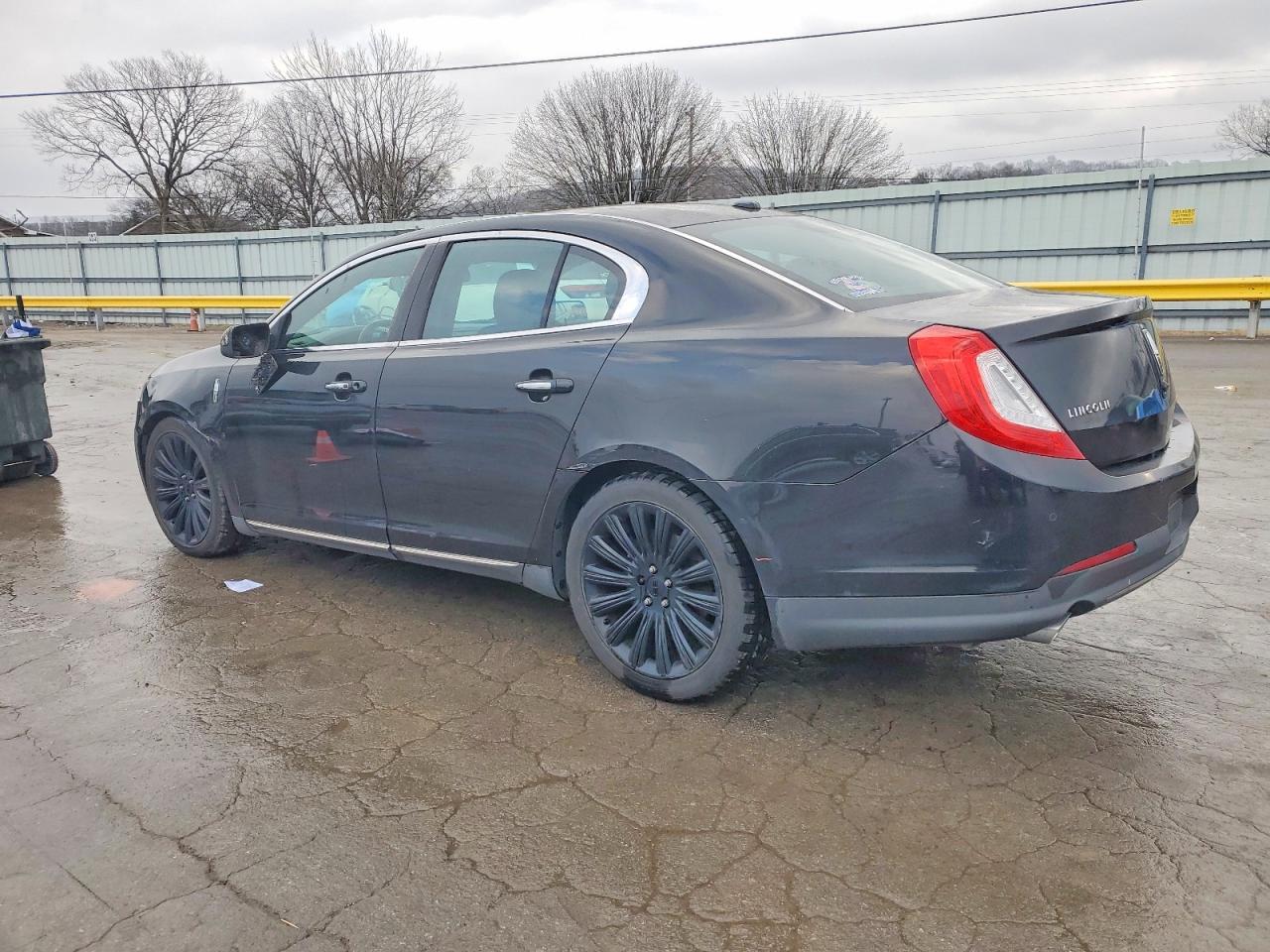 2014 LINCOLN MKS photo 2