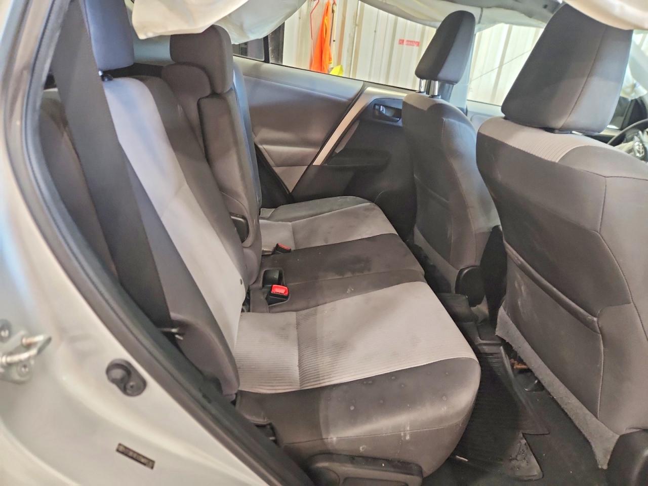 2013 TOYOTA RAV4 LE photo 11
