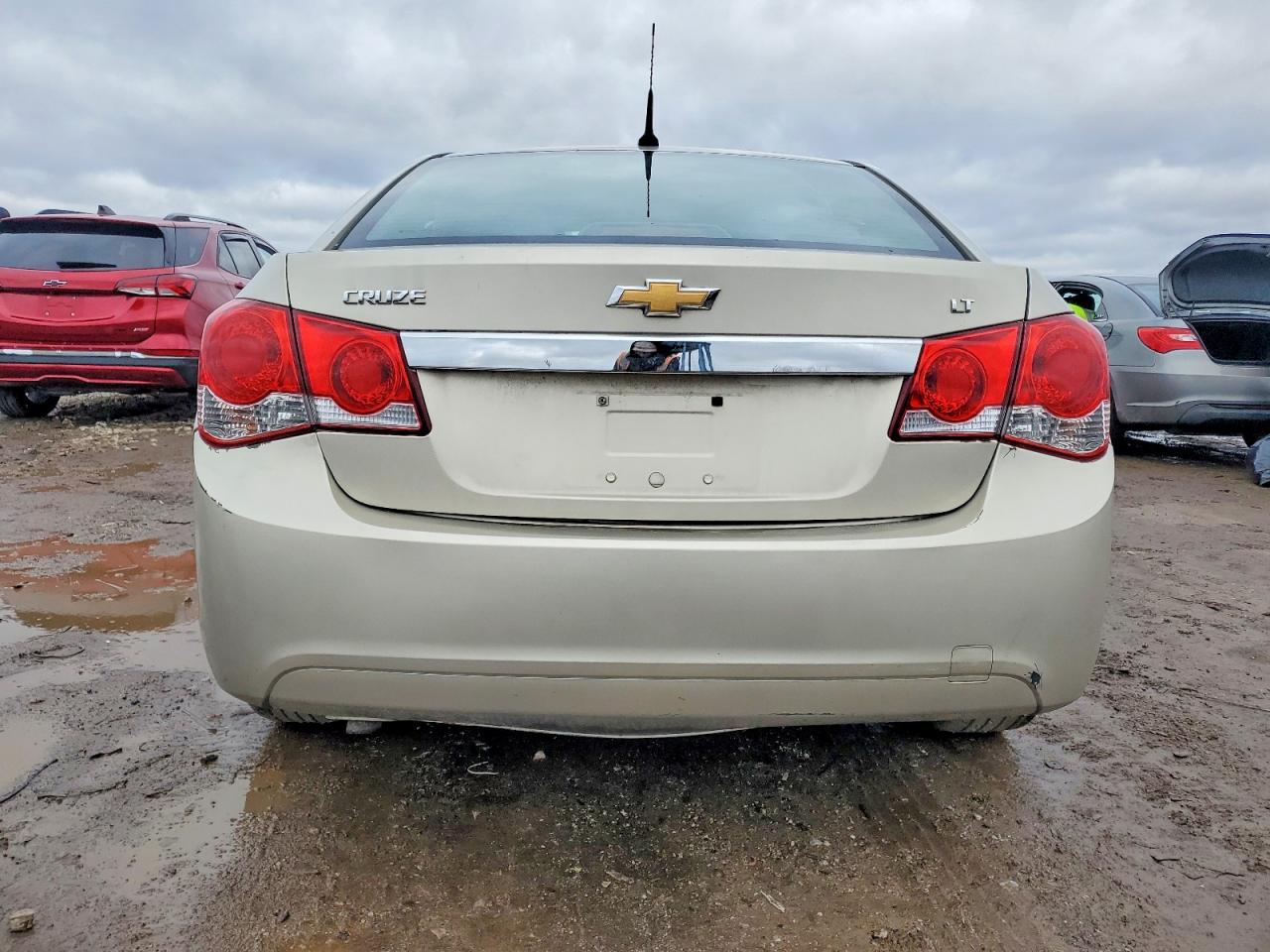 2013 CHEVROLET CRUZE LS photo 11
