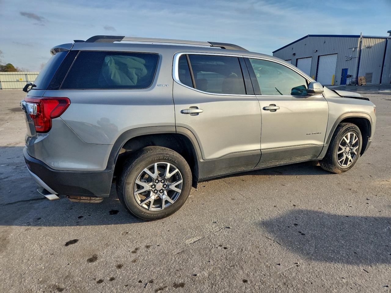 2023 GMC ACADIA SLT photo 3