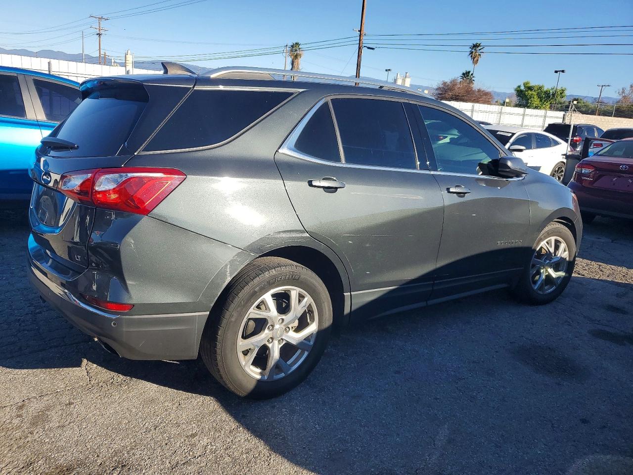 2020 CHEVROLET EQUINOX LT photo 3