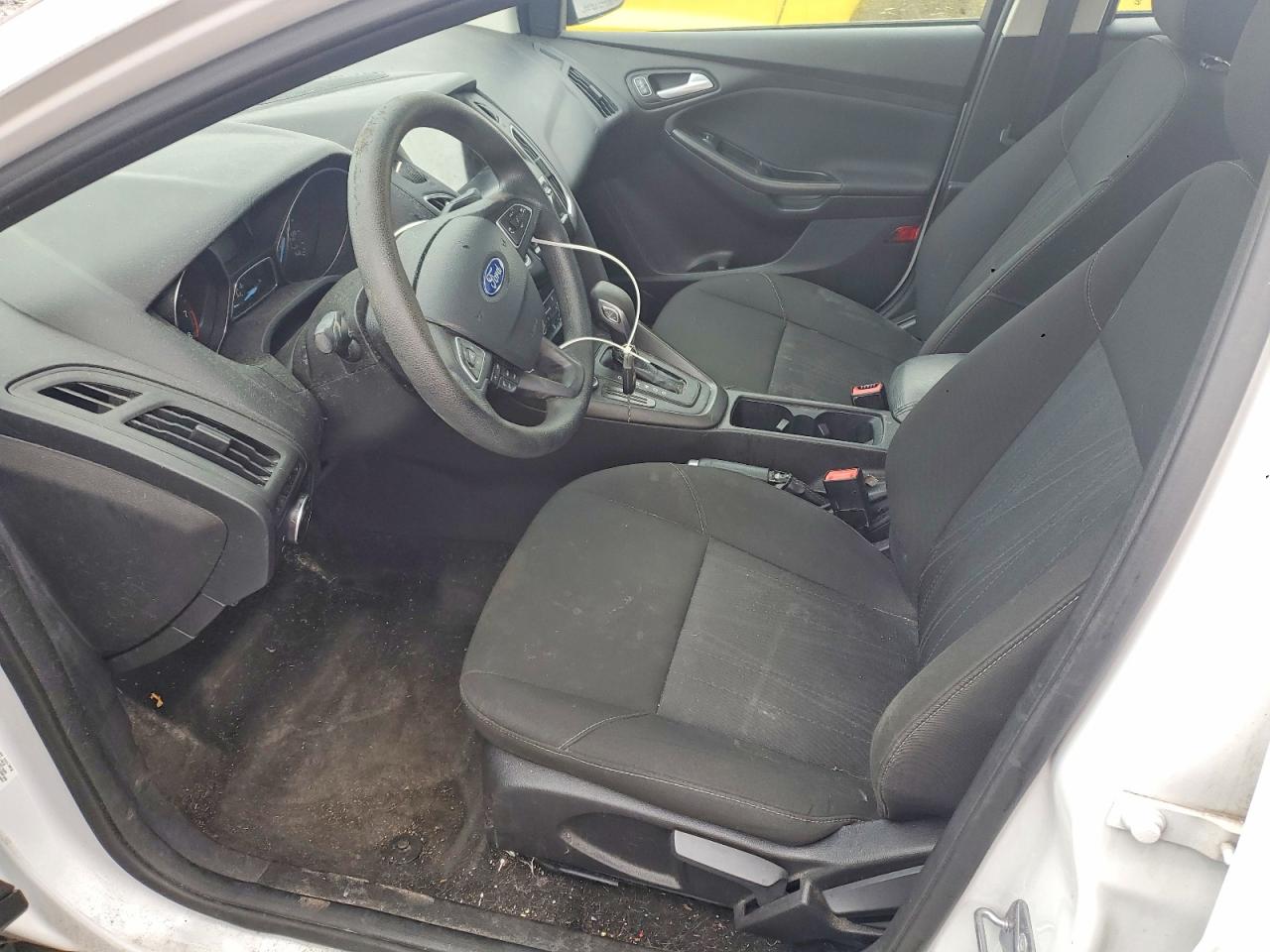 2017 FORD FOCUS SEL photo 7