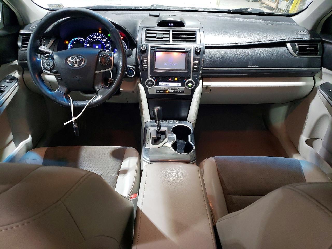 2012 TOYOTA CAMRY HYBRID photo 8