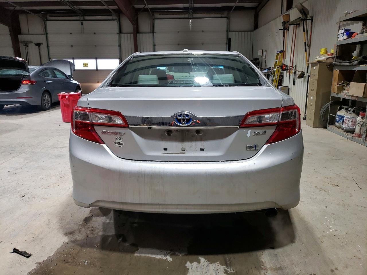 2012 TOYOTA CAMRY HYBRID photo 6