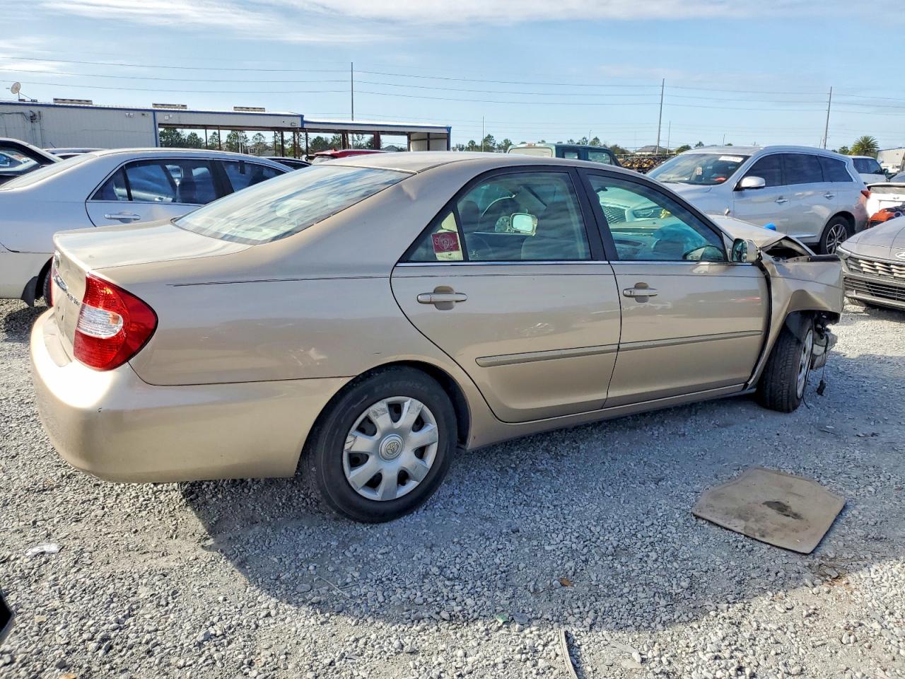2002 TOYOTA CAMRY LE photo 3