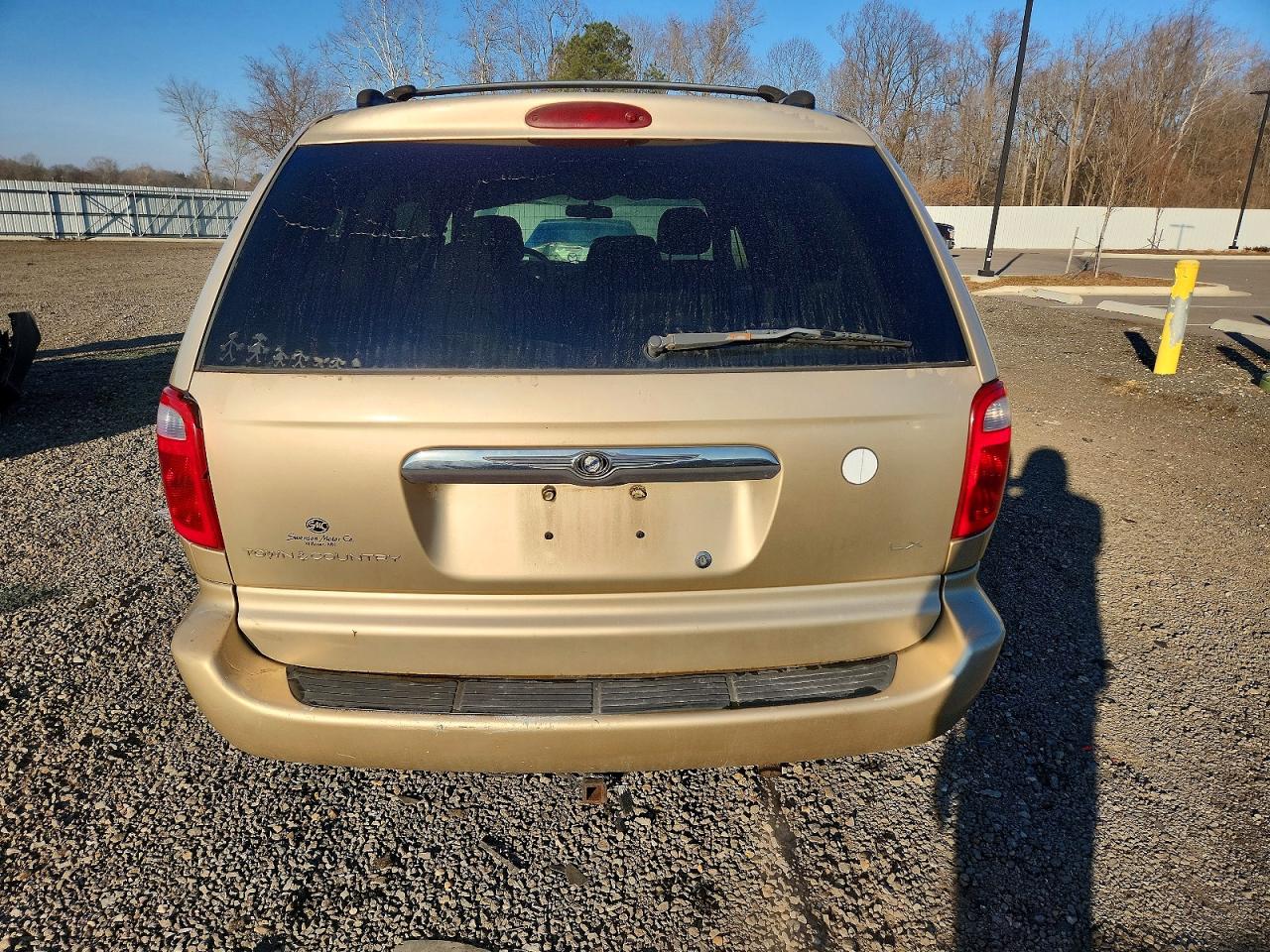 2001 CHRYSLER TOWN & COUNTRY LX photo 6