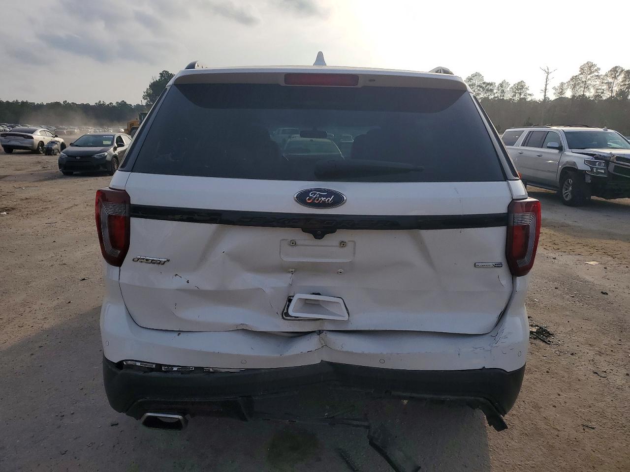 2016 FORD EXPLORER SPORT photo 11