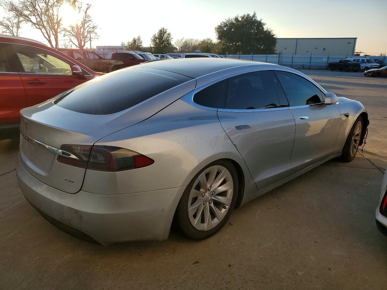 2018 TESLA MODEL S photo 7