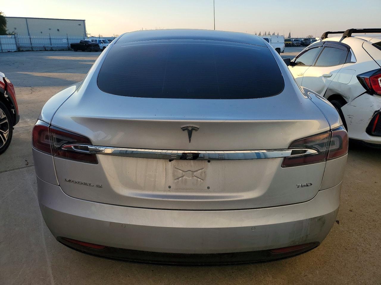 2018 TESLA MODEL S photo 16