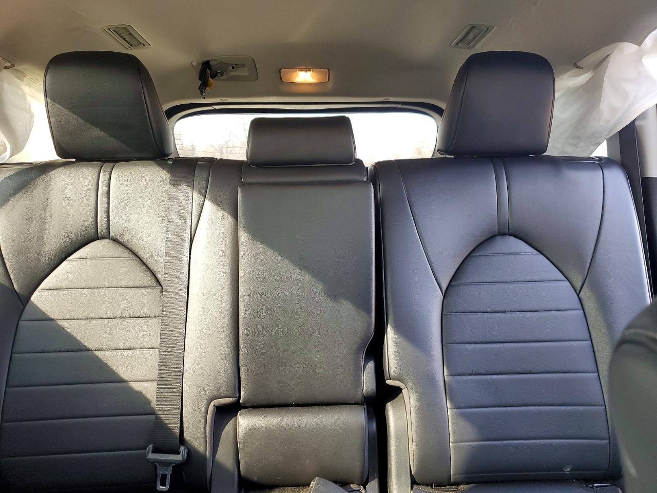 2022 TOYOTA HIGHLANDER XLE photo 10