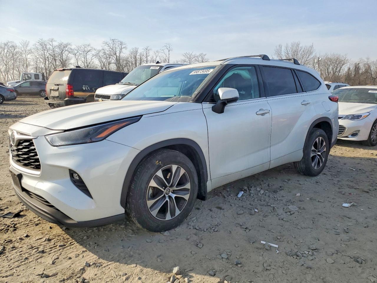 2022 TOYOTA HIGHLANDER