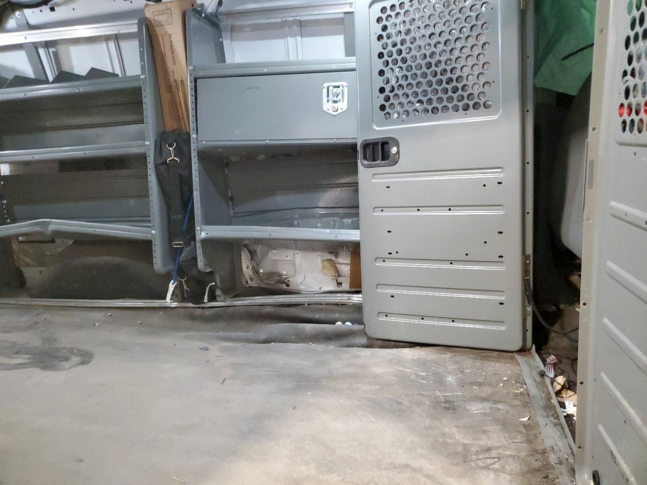 2018 FORD TRANSIT T-150 photo 11