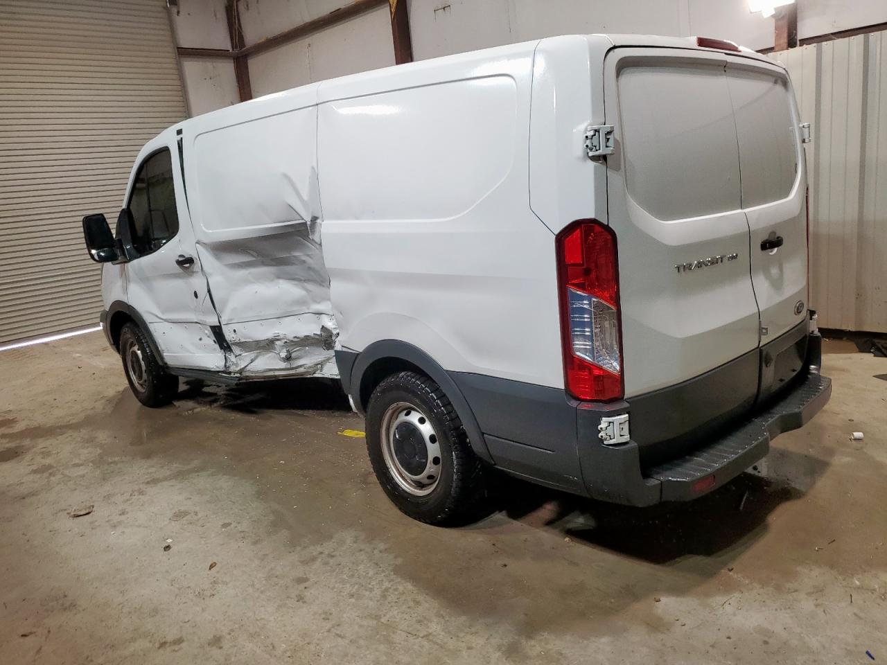 2018 FORD TRANSIT T-150 photo 2