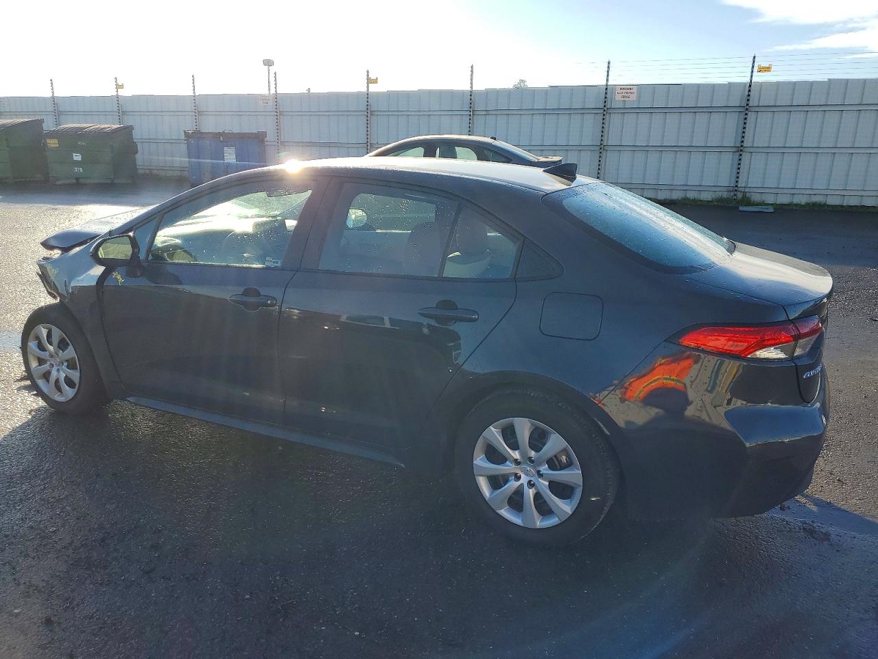 2025 TOYOTA COROLLA LE photo 2
