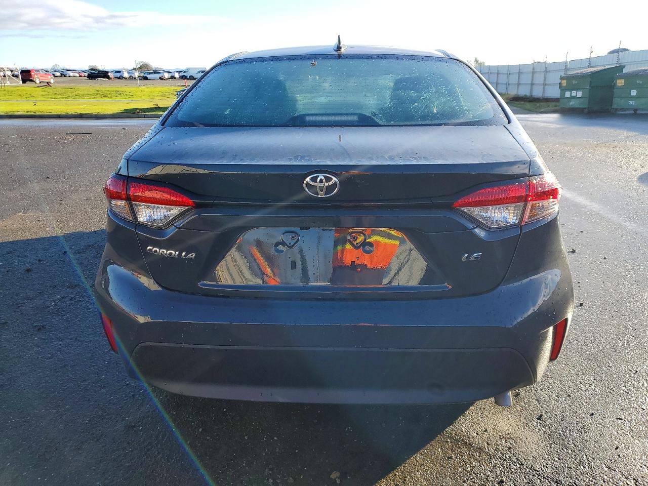 2025 TOYOTA COROLLA LE photo 6
