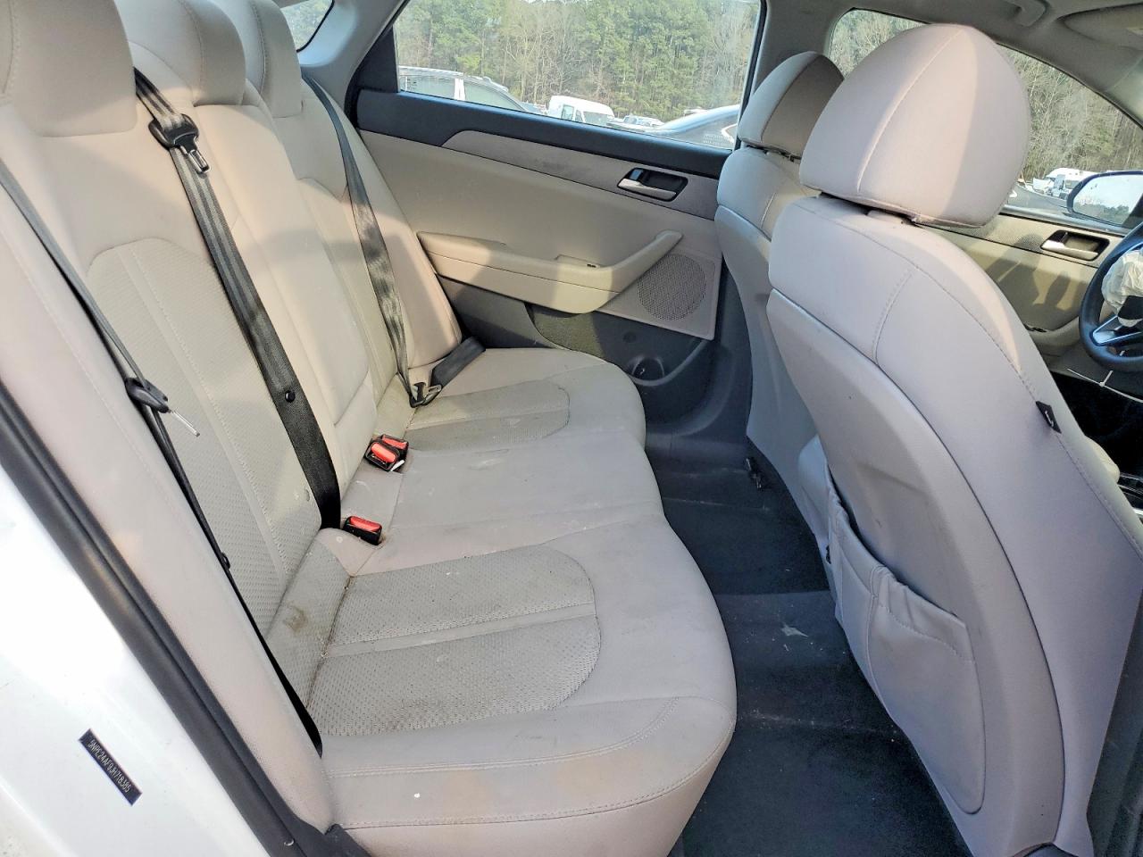 2018 HYUNDAI SONATA SE photo 10