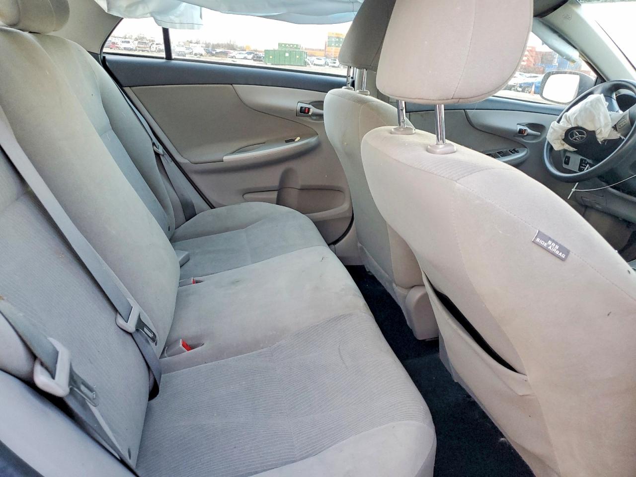 2013 TOYOTA COROLLA BASE photo 10