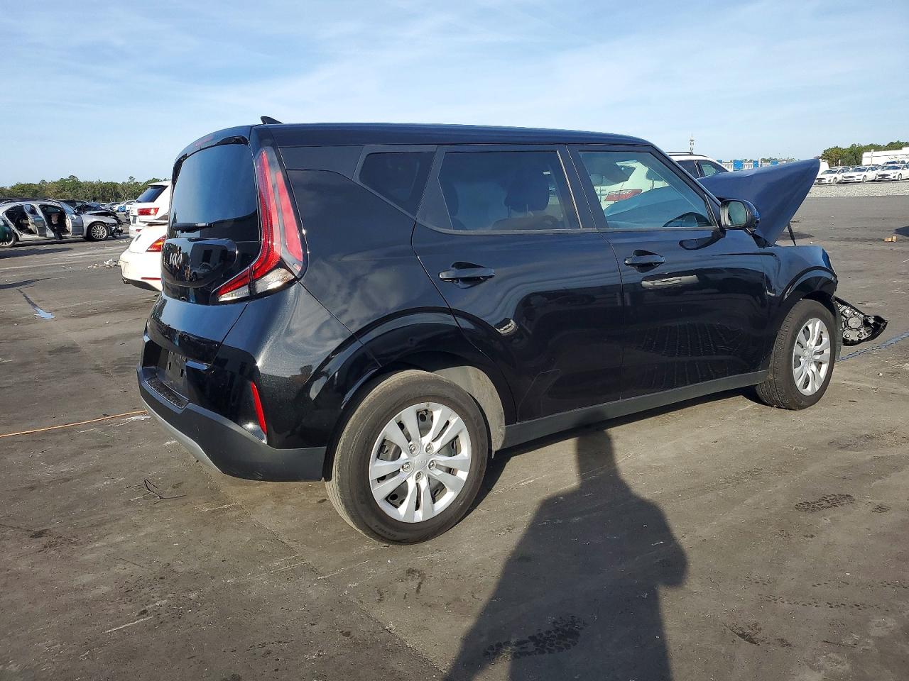 2025 KIA SOUL LX photo 3