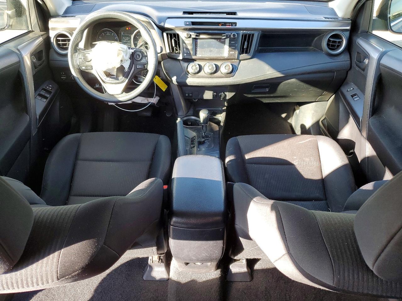 2017 TOYOTA RAV4 LE photo 8