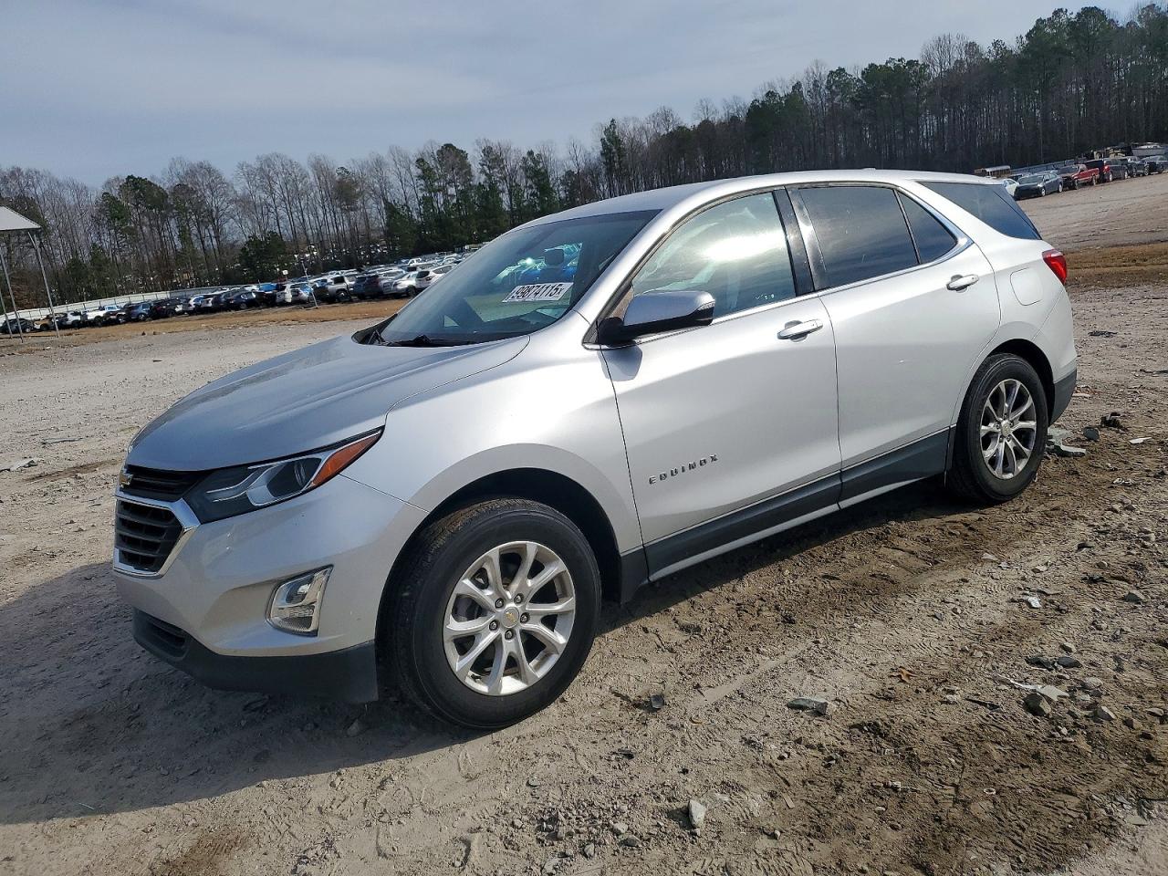 2019 CHEVROLET EQUINOX LT photo 2