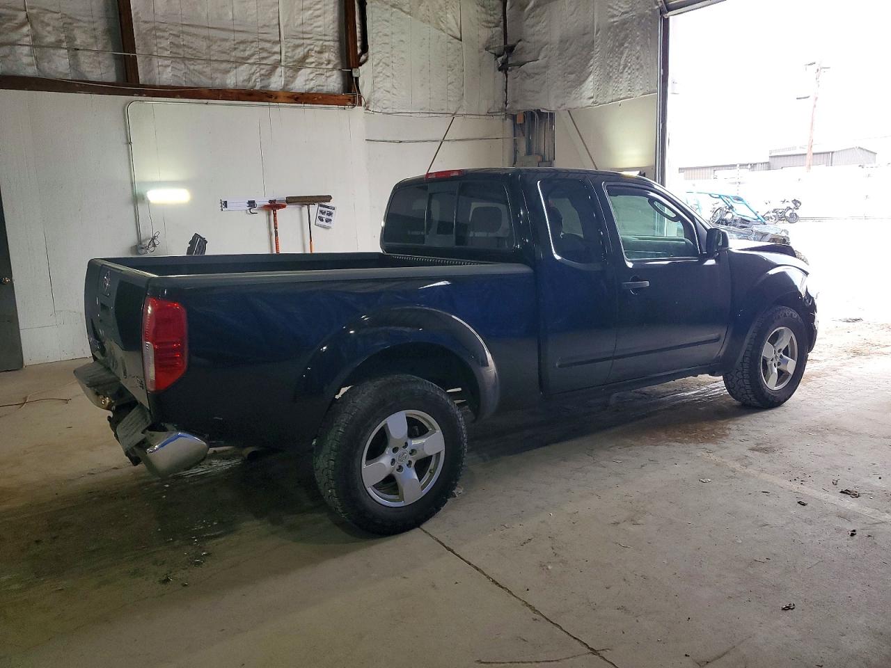 2006 NISSAN FRONTIER KING CAB XE photo 3