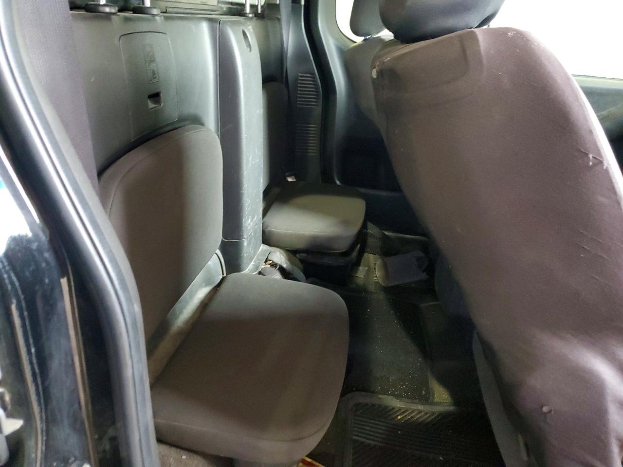 2006 NISSAN FRONTIER KING CAB XE photo 10