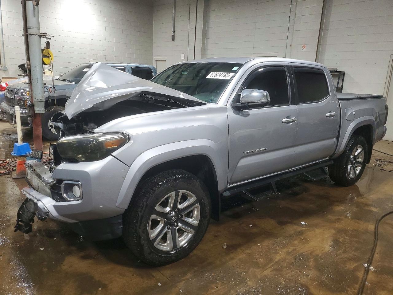 2017 TOYOTA TACOMA