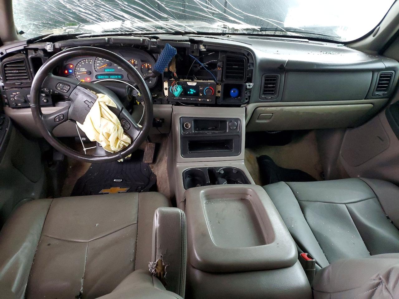2003 CHEVROLET SUBURBAN C1500 photo 8