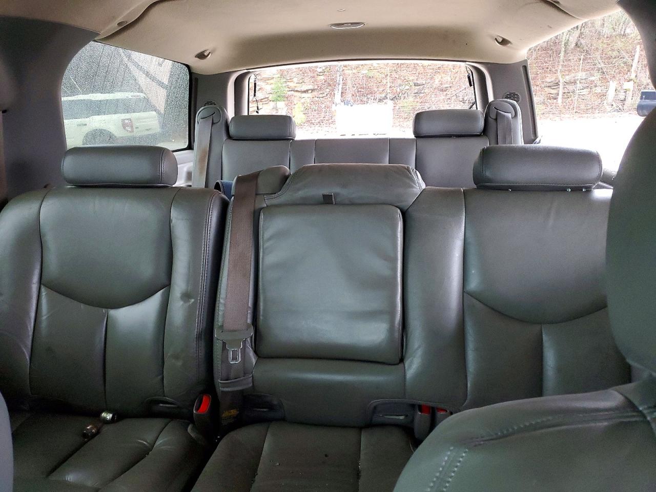 2003 CHEVROLET SUBURBAN C1500 photo 10