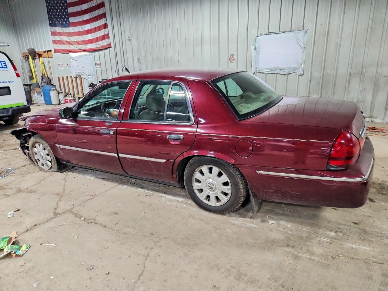 2004 MERCURY GRAND MARQUIS LS photo 2