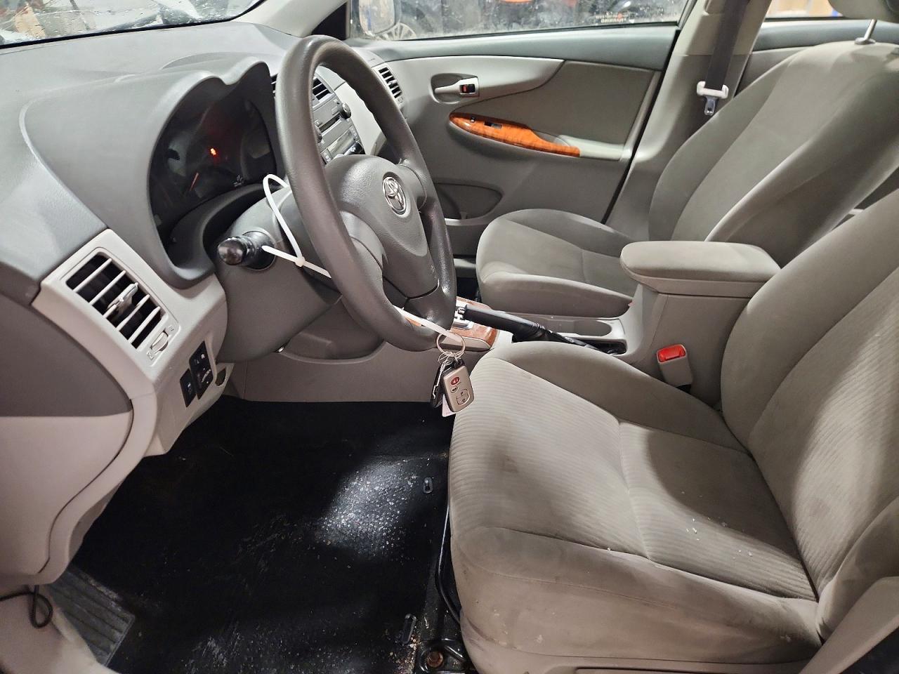 2010 TOYOTA COROLLA BASE photo 7